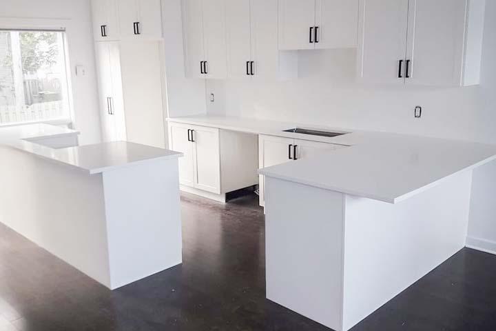 Faites appel à des spécialistes comme nous pour la fabrication de votre comptoir en porcelaine à Montréal.